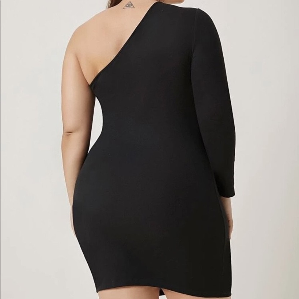 “CHECK IT” ONE SHOULDER DRESS - Picture 2 of 4